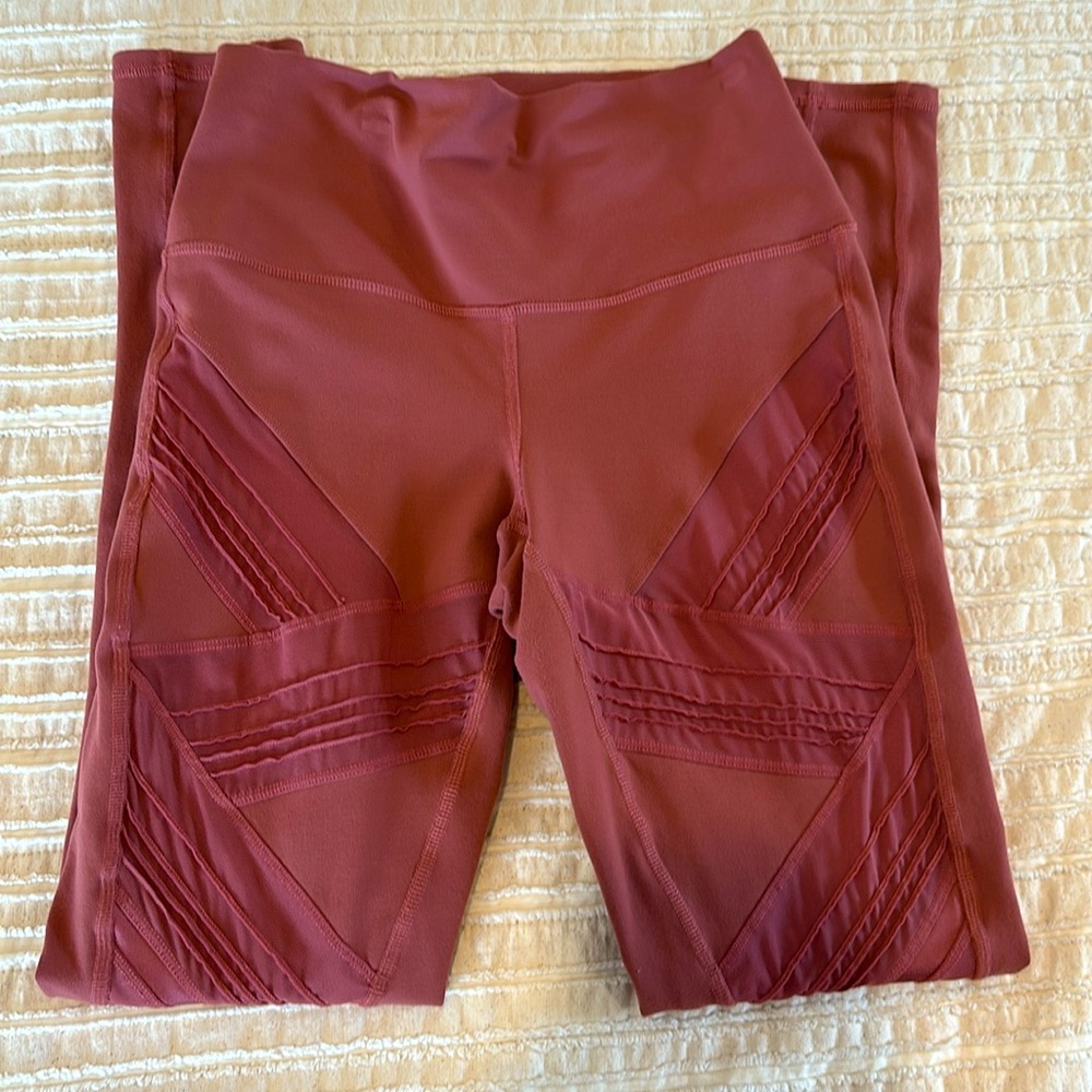 Alo Yoga pants